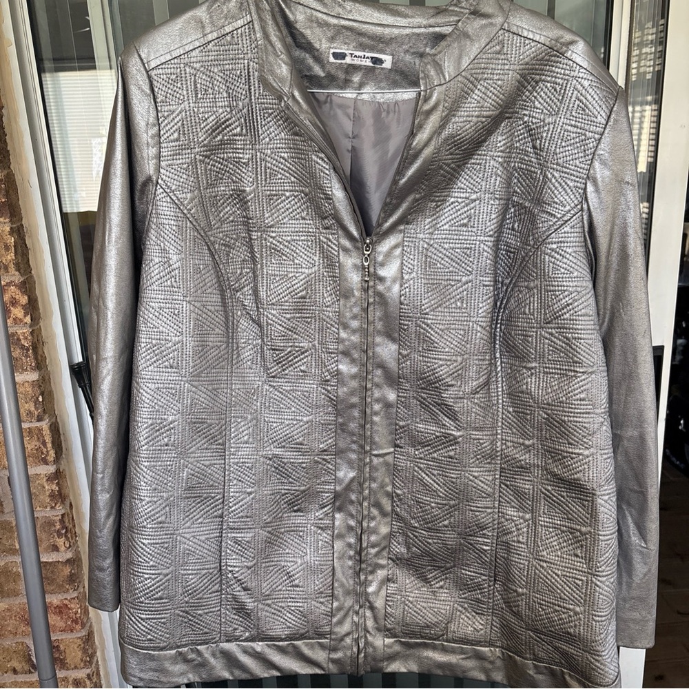Tanjay Metallic Silver Quilted Zip-Front Jacket